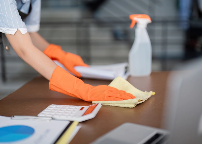 Société de nettoyage professionnel Marseille 2 : entreprise de ménage & lavage de vos vitrines